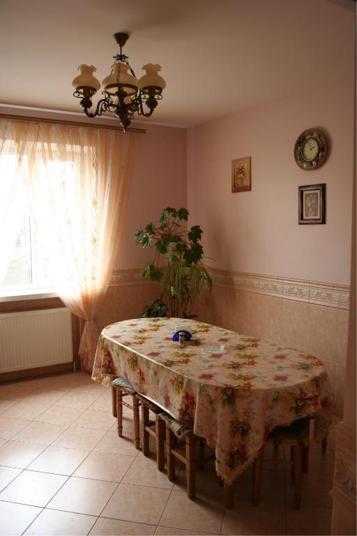 Villa Ruben Kamianets-Podilskyi Ngoại thất bức ảnh