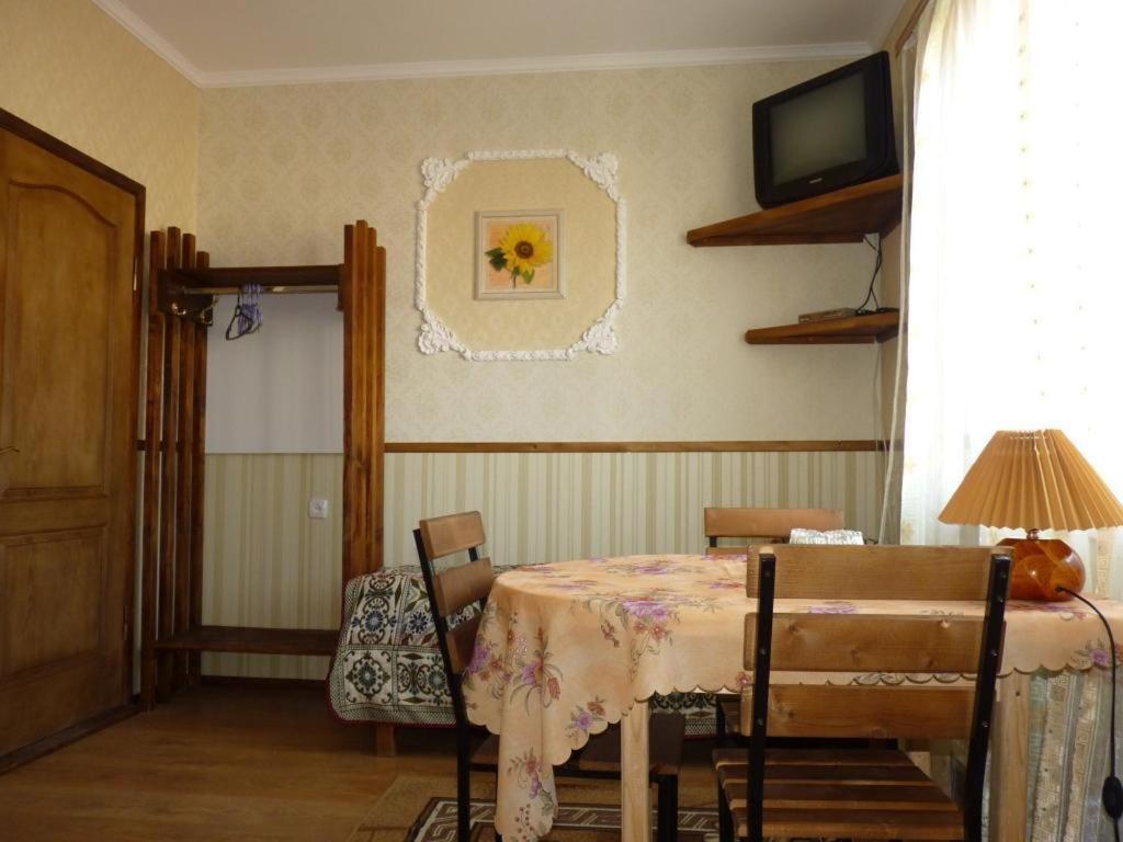 Villa Ruben Kamianets-Podilskyi Phòng bức ảnh